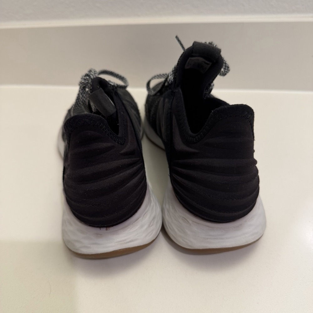 NEW BALANCE Fresh Foam Roav V1 Black/White Knit Size 8 Men - Fits Like Women 9.5 - Picture 4 of 7